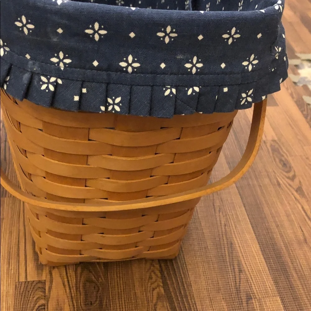 Longaberger Large Magazine Basket with liner.